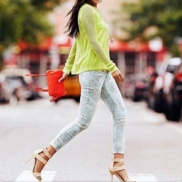 Cabi #227 Paradise Palm Leaf Cropped Skinny Jeans - Picture 1 of 8